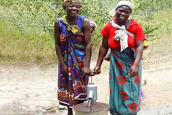 ladies pumping water